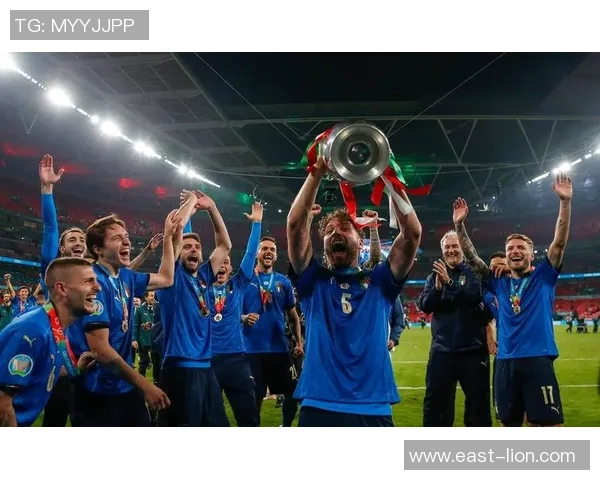 成都足球队转型之路：从传统强队到现代足球新标杆的深度解析